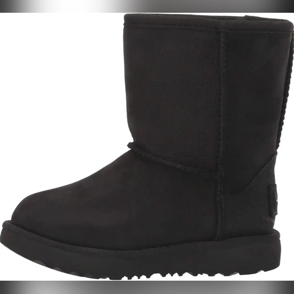 UGG (Toddler/Little Kid) Classic Weather Short *New In Box* - Picture 4 of 10